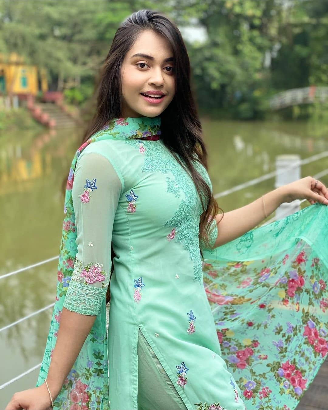 Beautiful Bangladeshi Girls